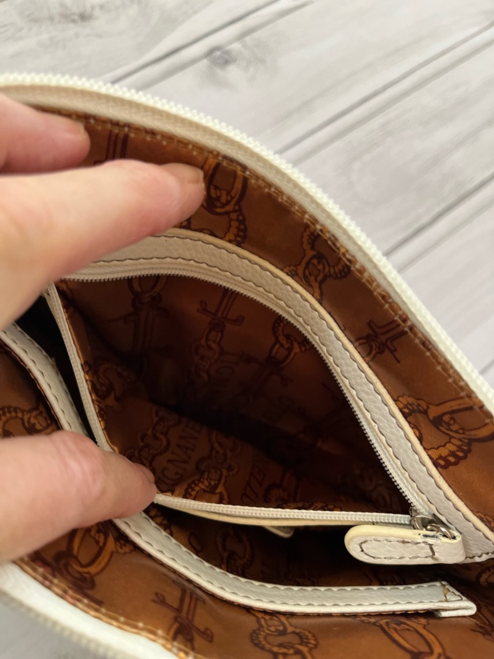 Tignanello pebbled leather crossbody shoulder off white leather purse. - Picture 8 of 16